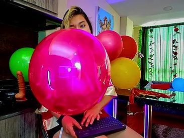 Recent Screen Shot of sloppy_cat