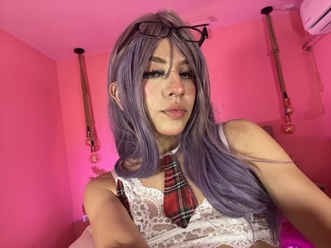 Recent Screen Shot of sophi_daker_