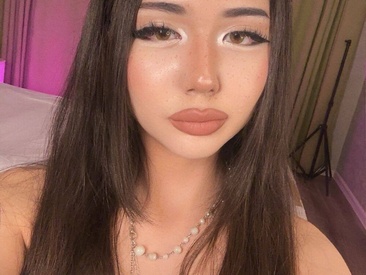 Recent Screen Shot of sweetmikasa