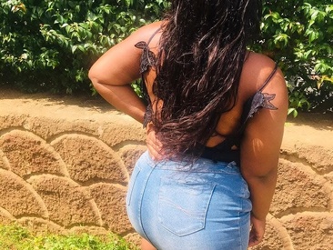 Recent Screen Shot of thicknjuicyx