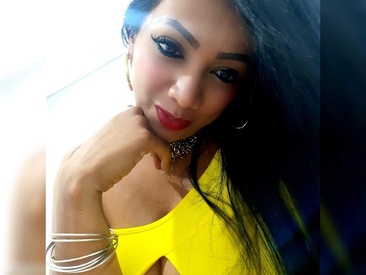 Recent Screen Shot of titsbiglovers