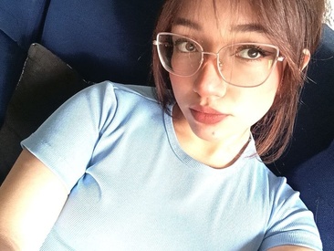 Recent Screen Shot of vanessa-saens