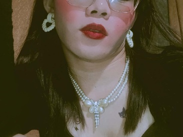 Recent Screen Shot of whirl_girl