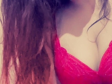 Recent Screen Shot of yassmine34